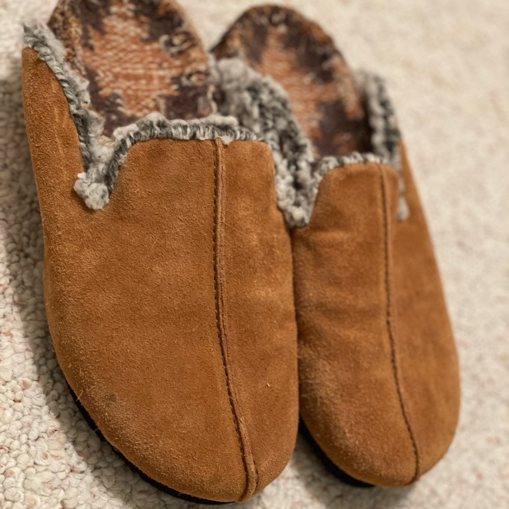 Free People Cozy Brown Suede Slippers with Faux Fur Lining